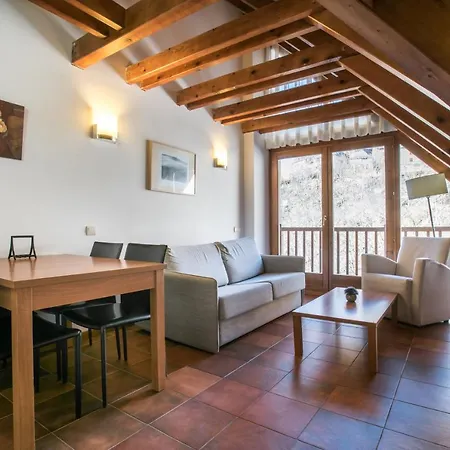 Snoe Mont Romies Unhola Aparthotel 2*